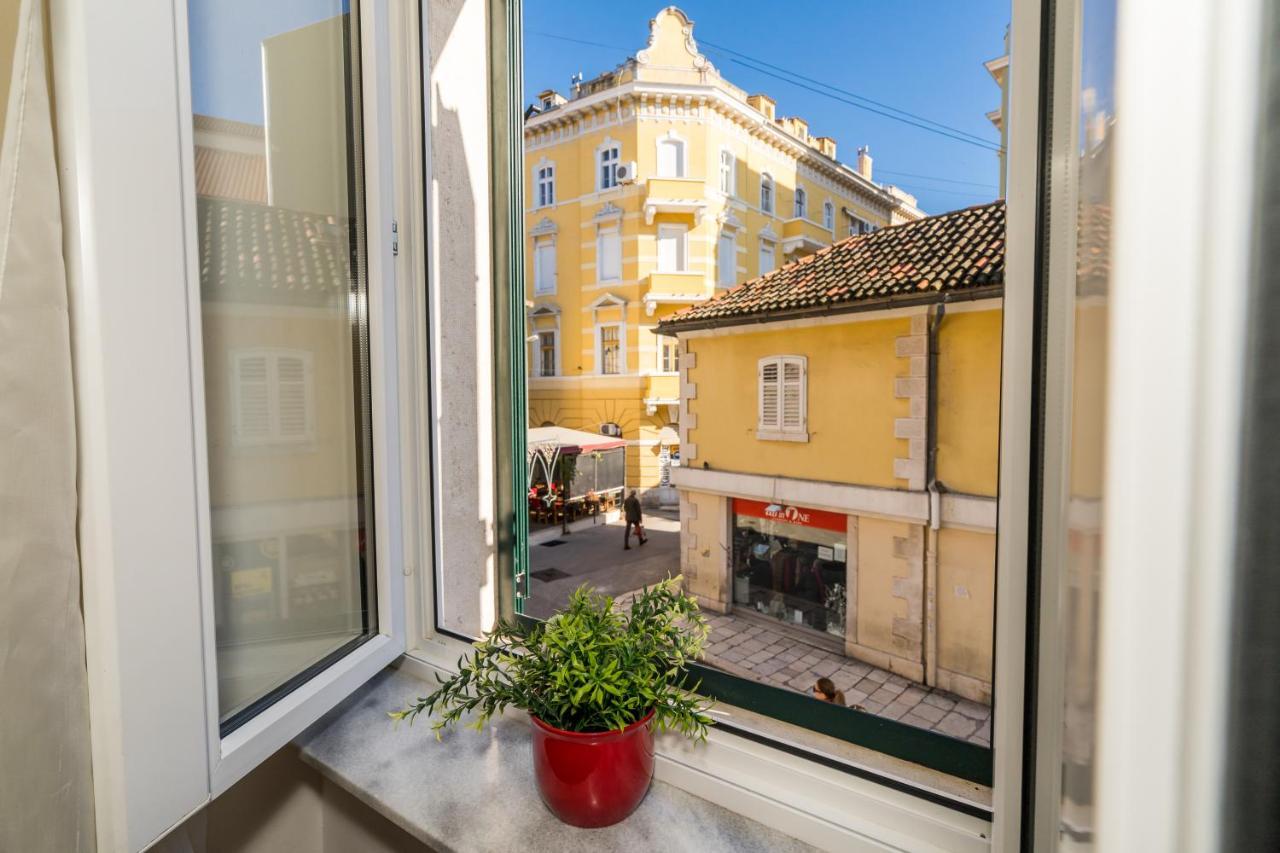 Apartment In Old Town With City View Split Eksteriør bilde